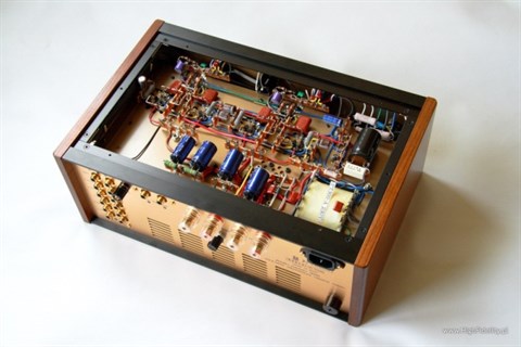 LEBEN CS 300 XS Lambalı Entegre Amplifikatör