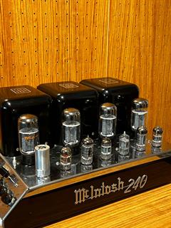 Mcintosh MC 250 Lambalı Power Amplifikatör