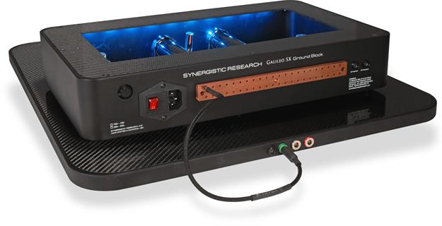 SYNERGISTIC RESEARCH Tranquility Base Carbon İzolasyon Platformu