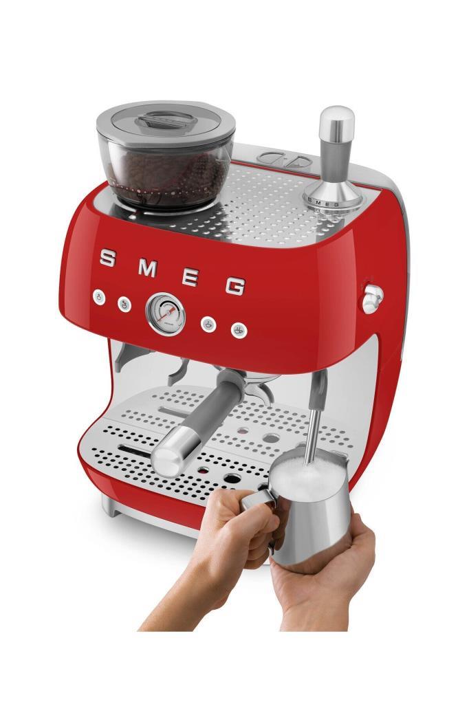 SMEG 50s Style Kırmızı Öğütücülü Espresso Kahve Makinesi