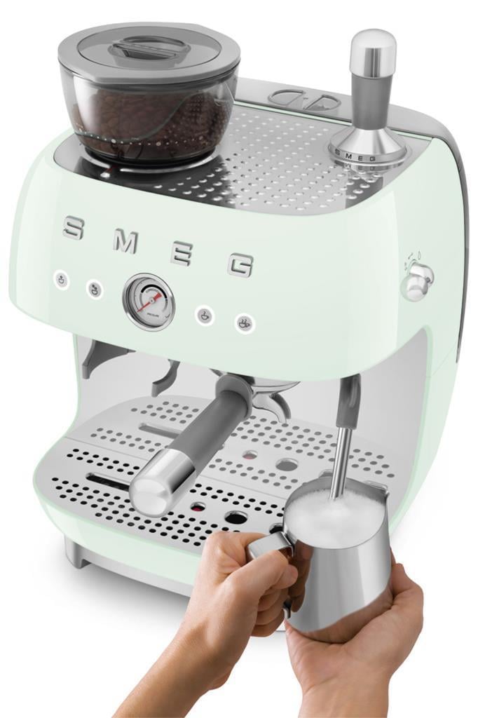 Smeg Pastel Yeşil Öğütücülü Espresso Kahve Makinesi EGF03PGEU