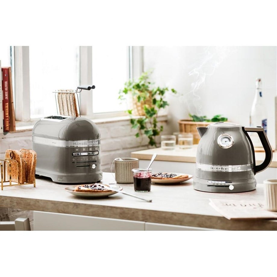 KitchenAid 5KEK1522EMS Artisan Medallion Silver 1.5 Litre Kettle