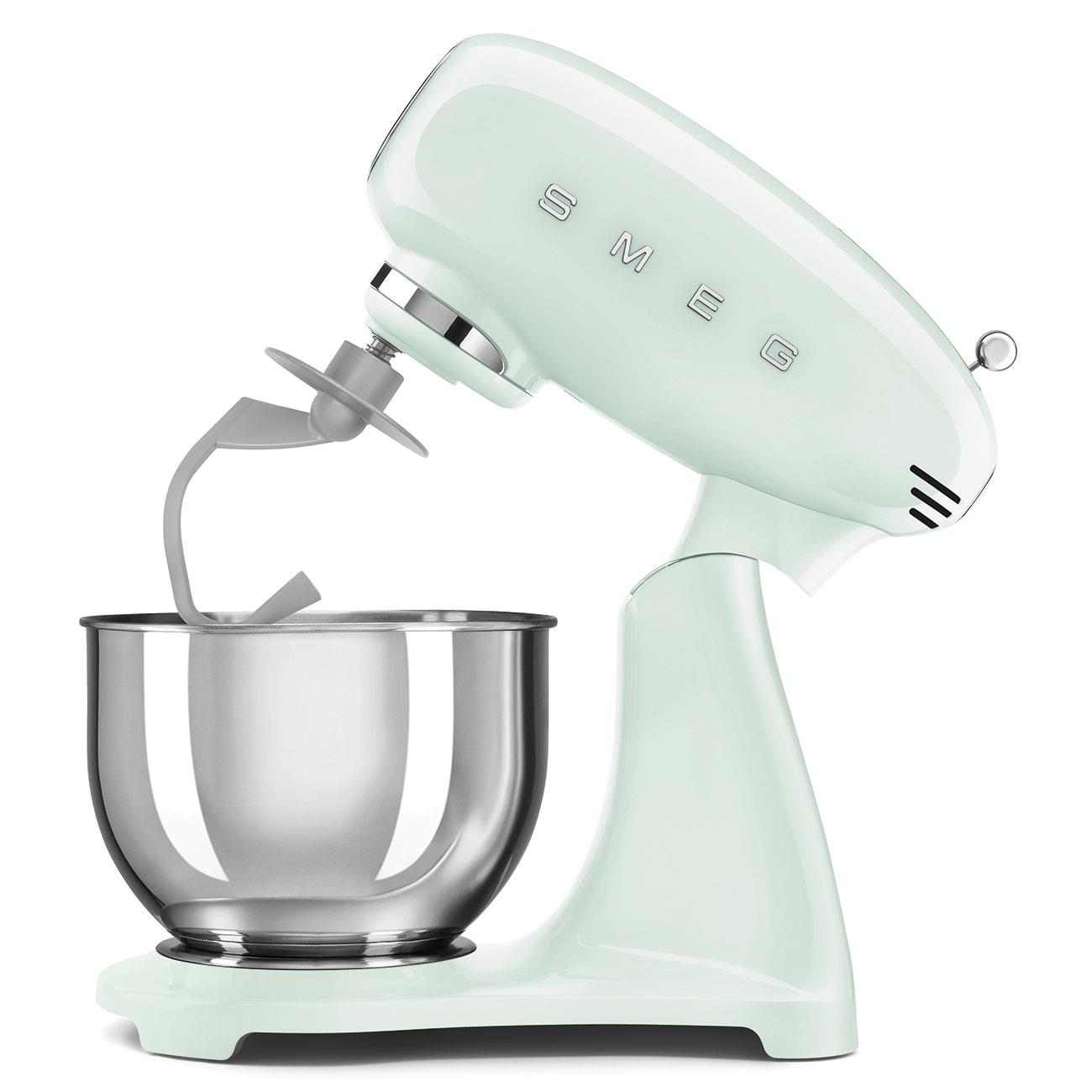 SMEG Standart Pastel Yeşil Hamur Karıştırma Makinesi SMF03PGEU