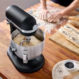 KitchenAid Artısan 6,6 L Kase Kaldırmalı Stand Mikser 70SHXEBK