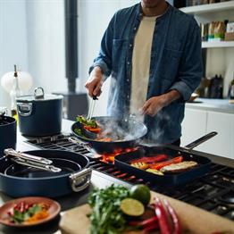 Joseph Joseph 45048 Space 32 Cm. Wok Tava