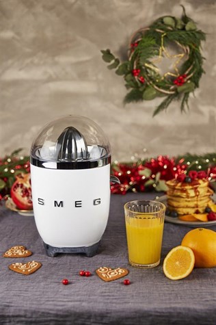 SMEG Beyaz Narenciye Sıkacağı CJF01WHEU