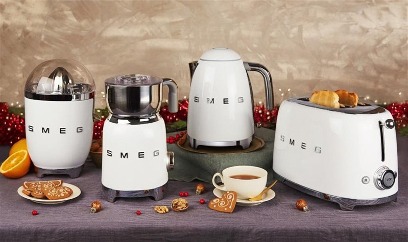 SMEG Beyaz Narenciye Sıkacağı CJF01WHEU