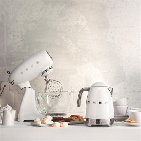 SMEG Komple Beyaz Cam Kaseli Stand Mikser SMF13WHEU