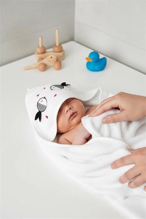 Kanz Bebek Fish Havlu Kundak 75*75  Beyaz KNZ-037