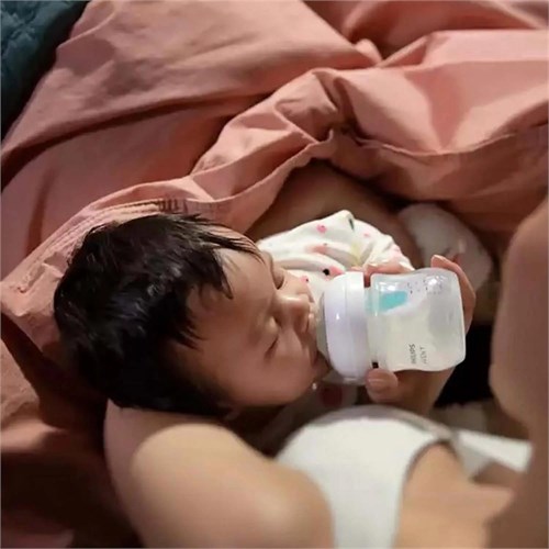 Philips Avent Natural Response Antikolik Biberon 125ml SCY670/01