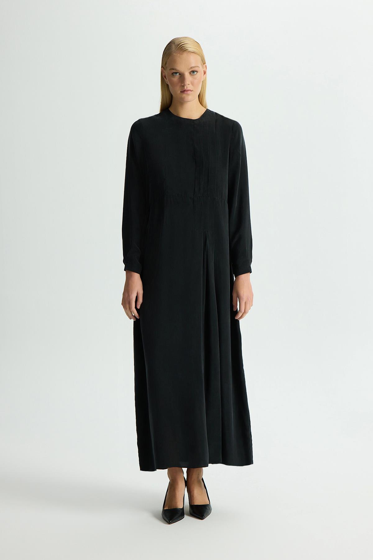 Missdalida 26Y- 4039 BLACK  PİLE DETAYLI DÜZ RENK CUPRO ELBİSE 