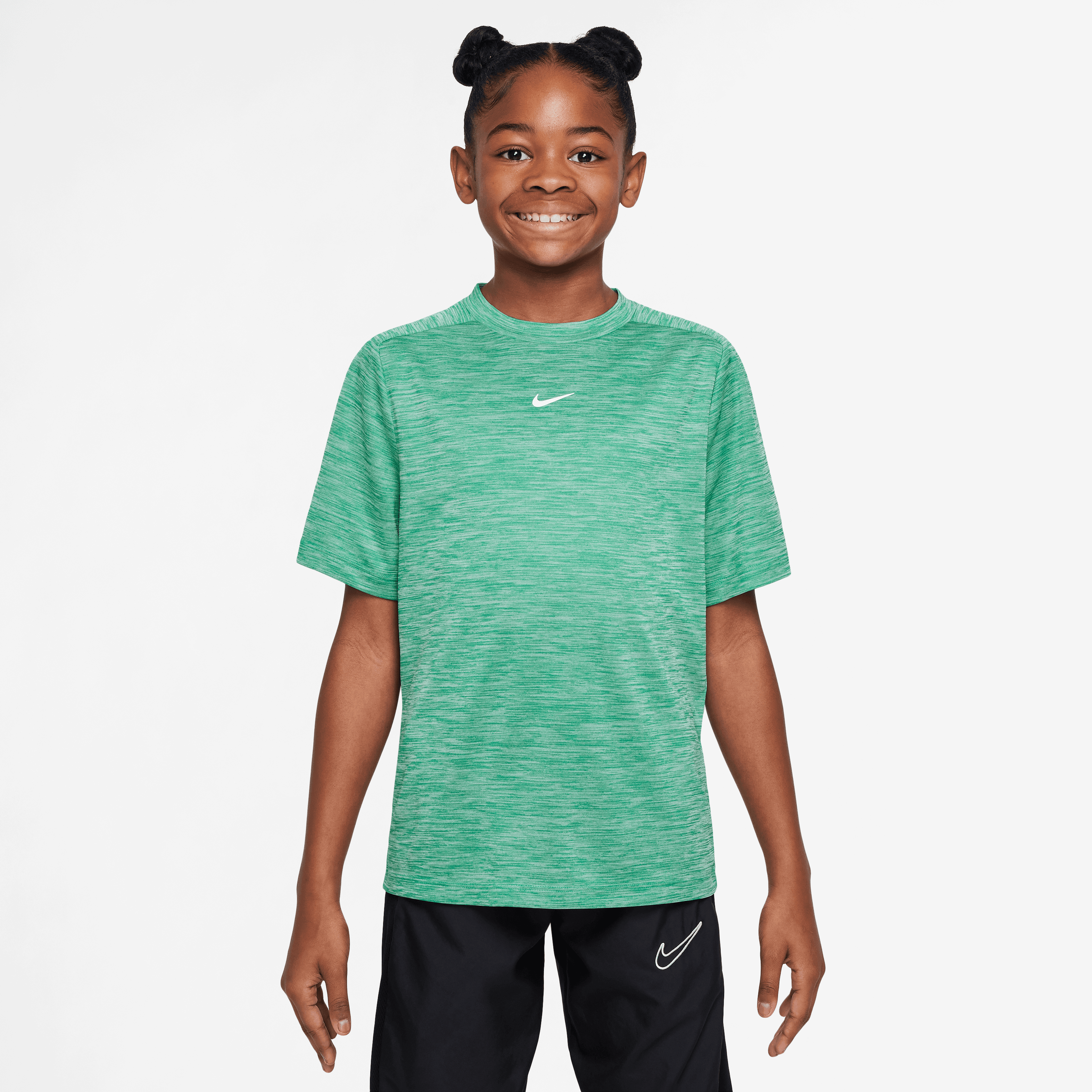 Nike Multi Dri-FIT Kısa Kollu Genç Erkek Çocuk Üstü