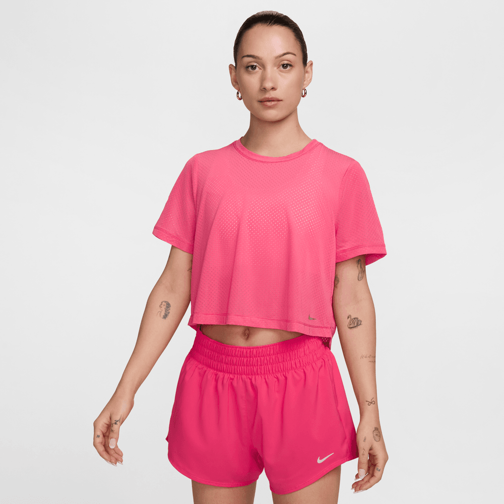 Nike One Classic Breathable Dri-FIT Kısa Kollu Kadın Üstü