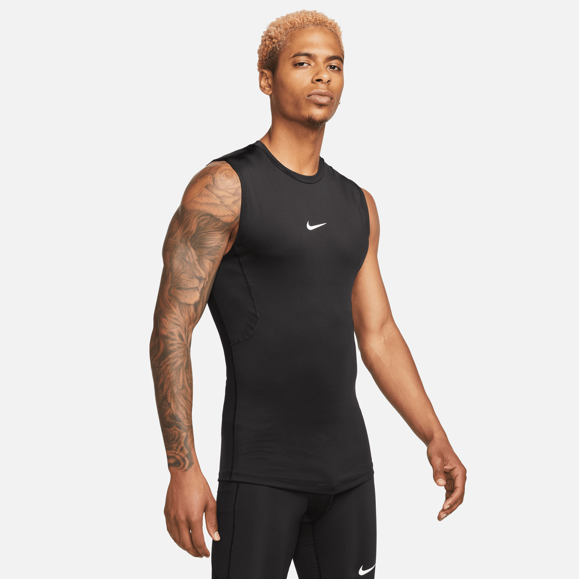 Nike Pro Dri-FIT Sıkı Kesimli Kolsuz Erkek Fitness Üstü