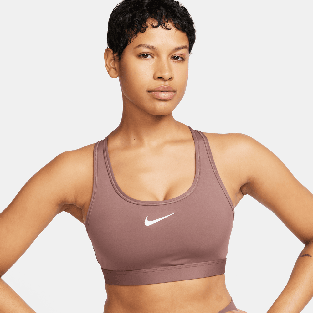 Nike Swoosh Medium Support Dolgulu Kadın Spor Sütyeni