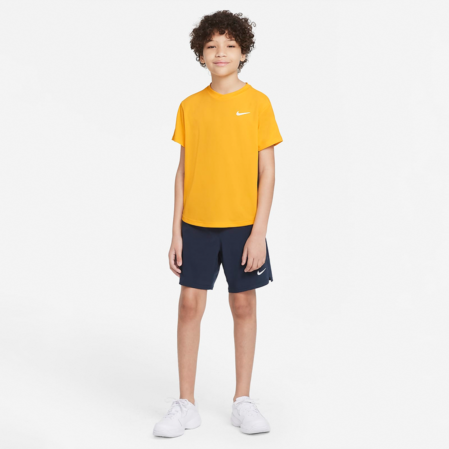 NikeCourt Dri-FIT Victory Genç Erkek Çocuk Kısa Kollu Tenis Üstü