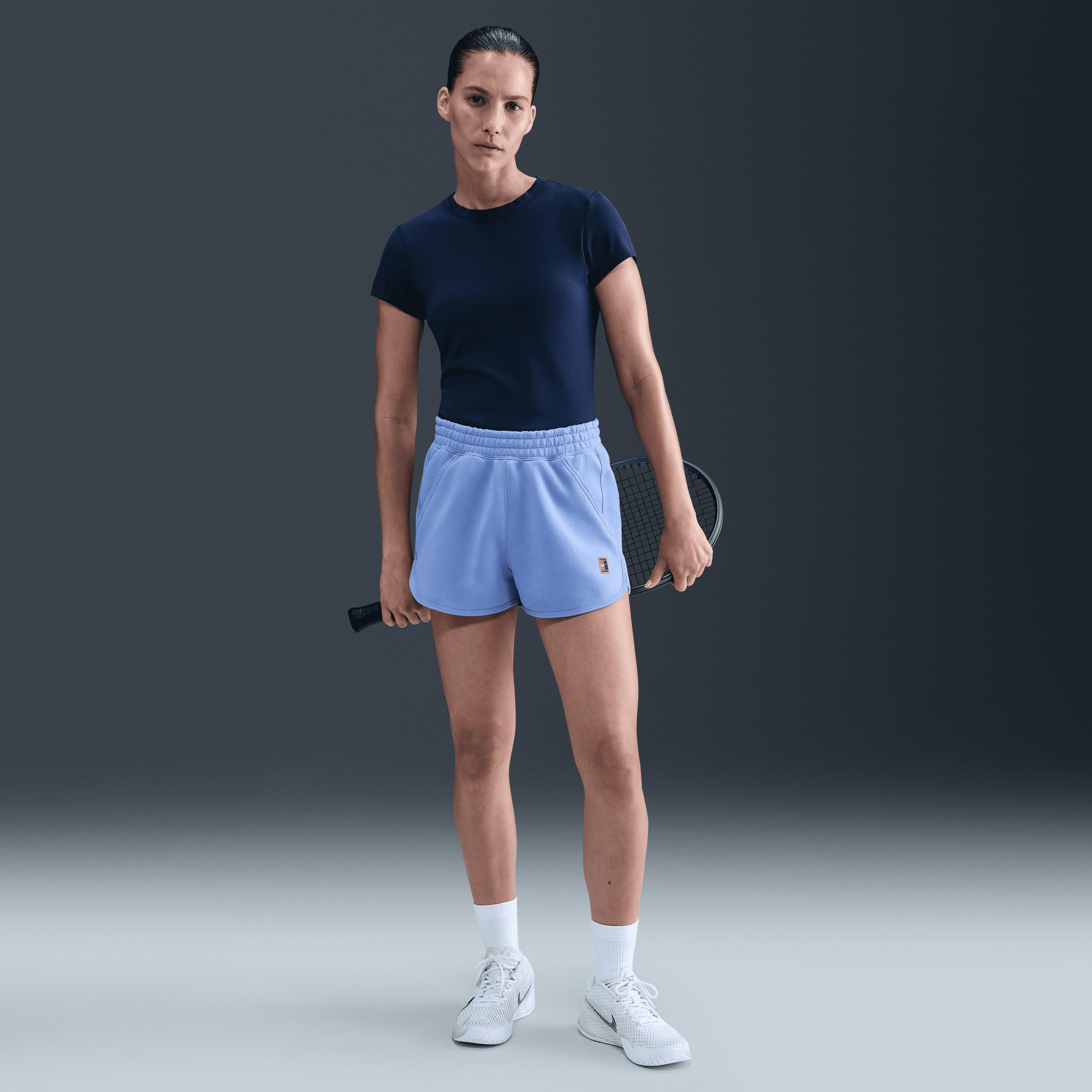 NikeCourt Heritage Normal Belli Fleece Kadın Tenis Şortu