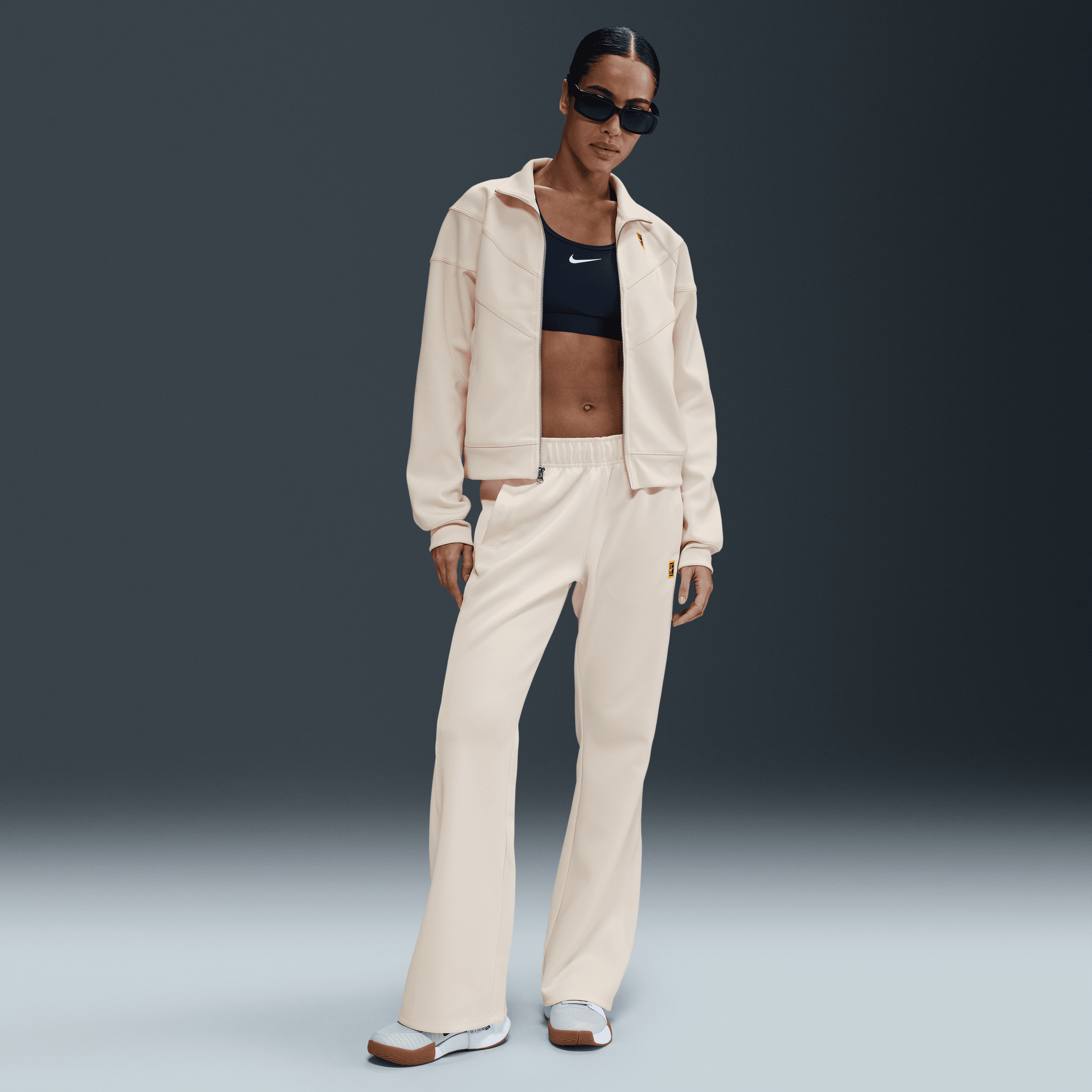 NikeCourt Heritage Windrunner Kadın Tenis Eşofman Altı