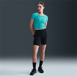 Nike One Fitted Dri-FIT Kısa Kollu Crop Kadın Üstü