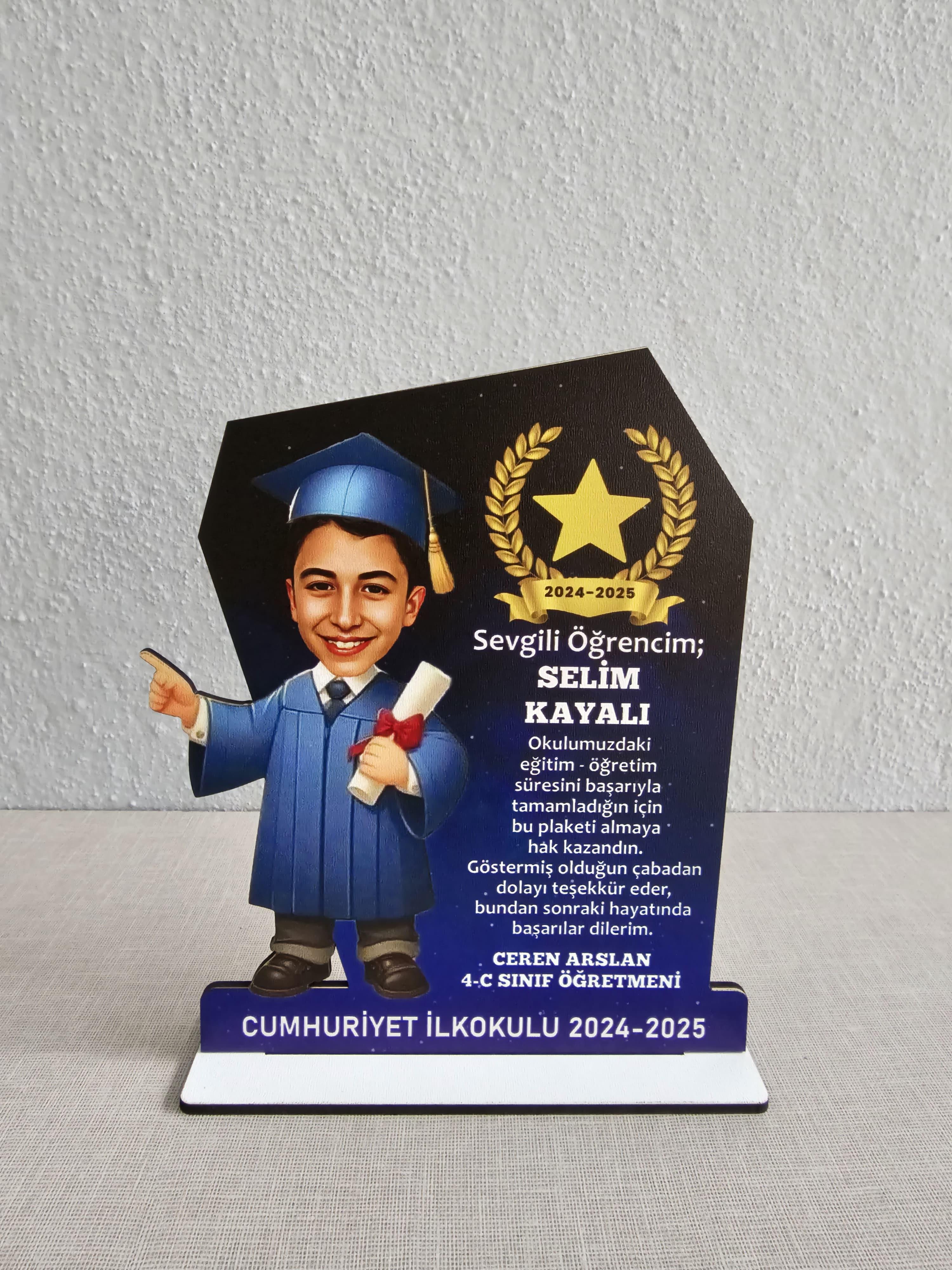 Ahşap Kişiye Özel Karikatür Detaylı Plaket
