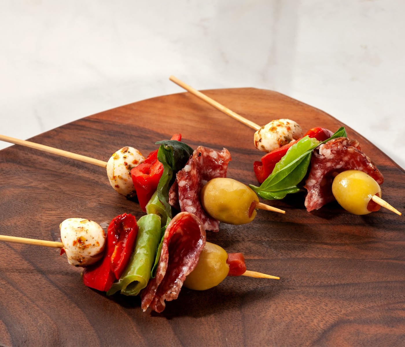 İtalyan Salamlı Mozzarella Topları -15 Ad