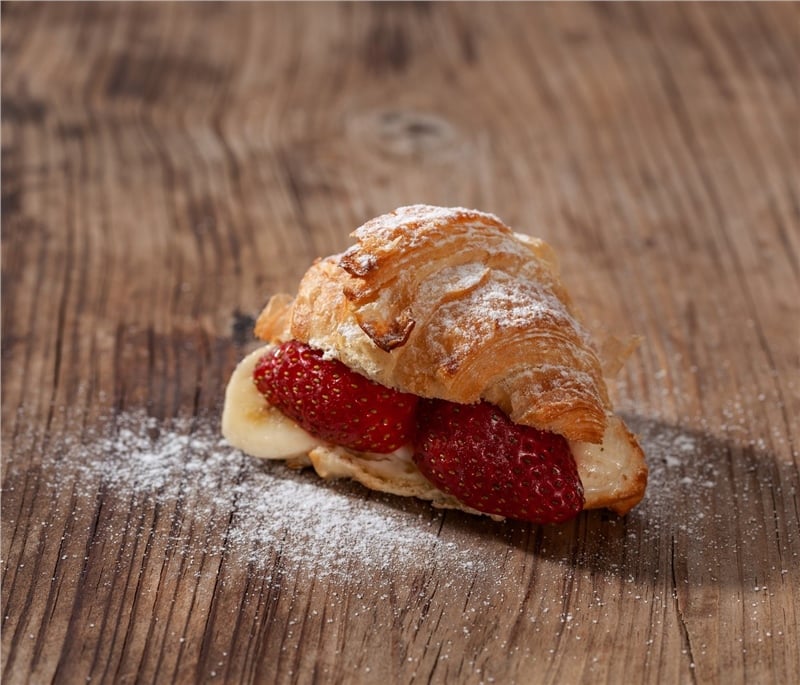 Çilekli ve Muzlu Mini Kruvasan -10 Ad