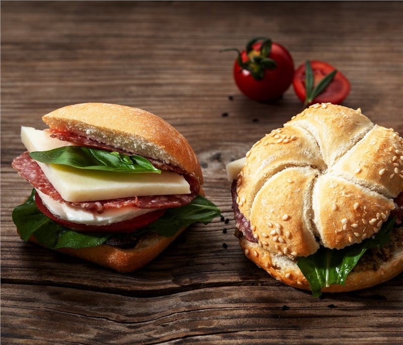 İtalyan Salamlı Mini Sandviç-10 Ad