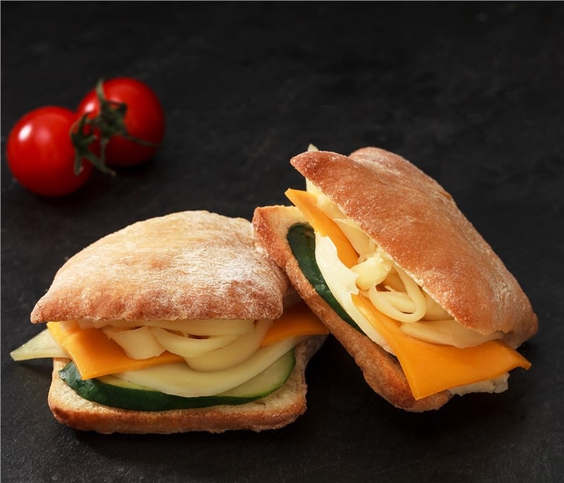 Üç Peynirli Mini Sandviç-10 Ad