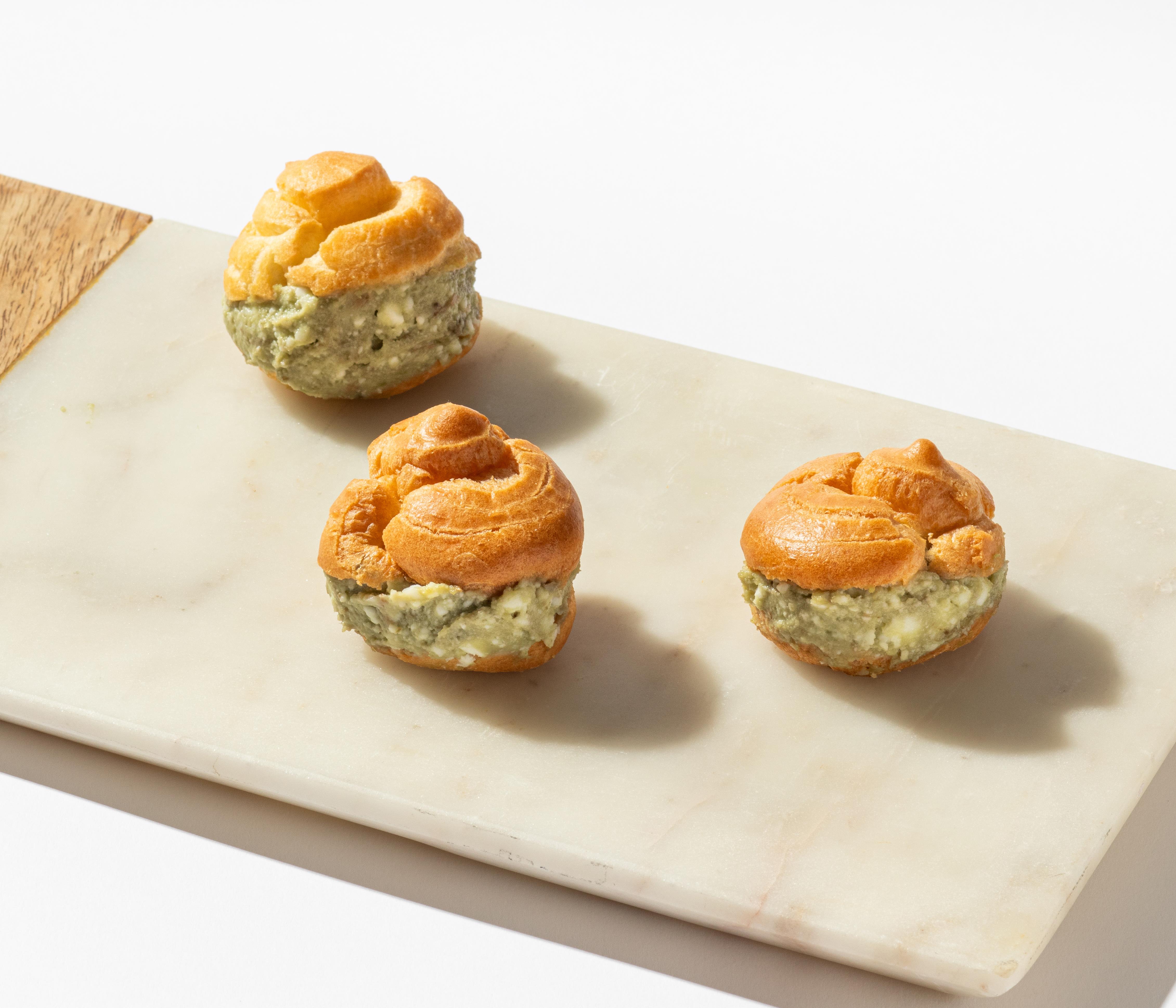 Avocado Salad in Pâte à Choux - 15 pcs
