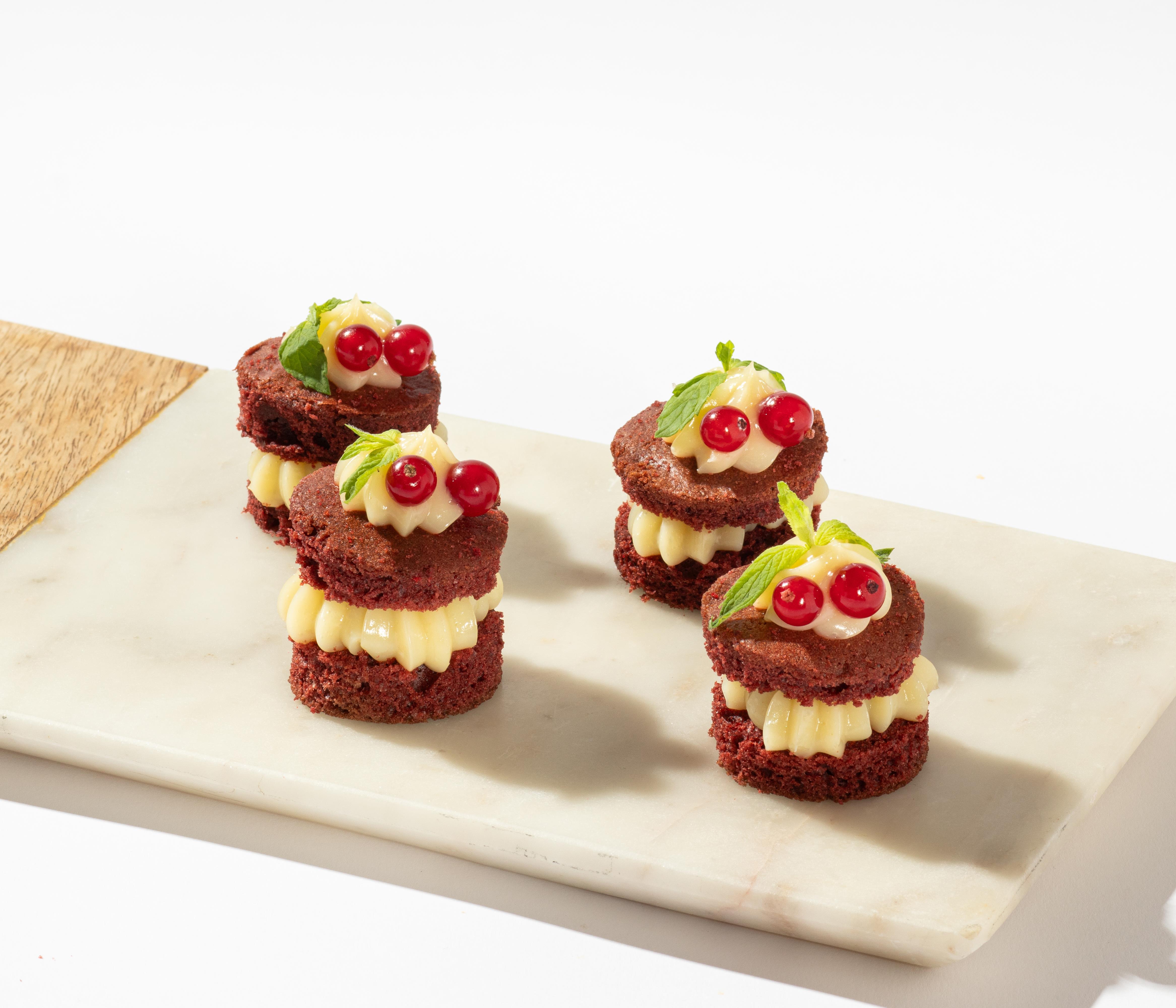 Red Velvet Mini Cake  - 12 Adet