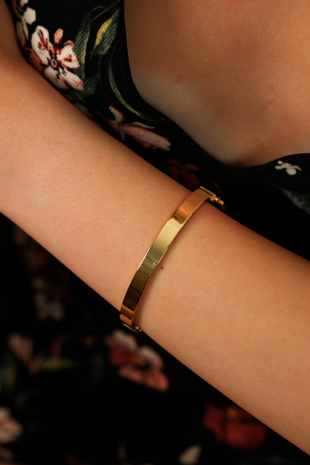 14 Ayar Altın Charnel Kelepçe