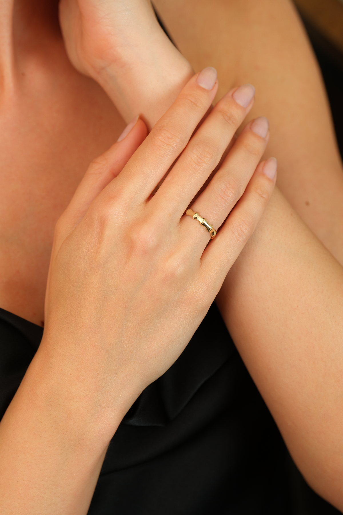 14 Ayar Altın Curve Eklem Yüzük