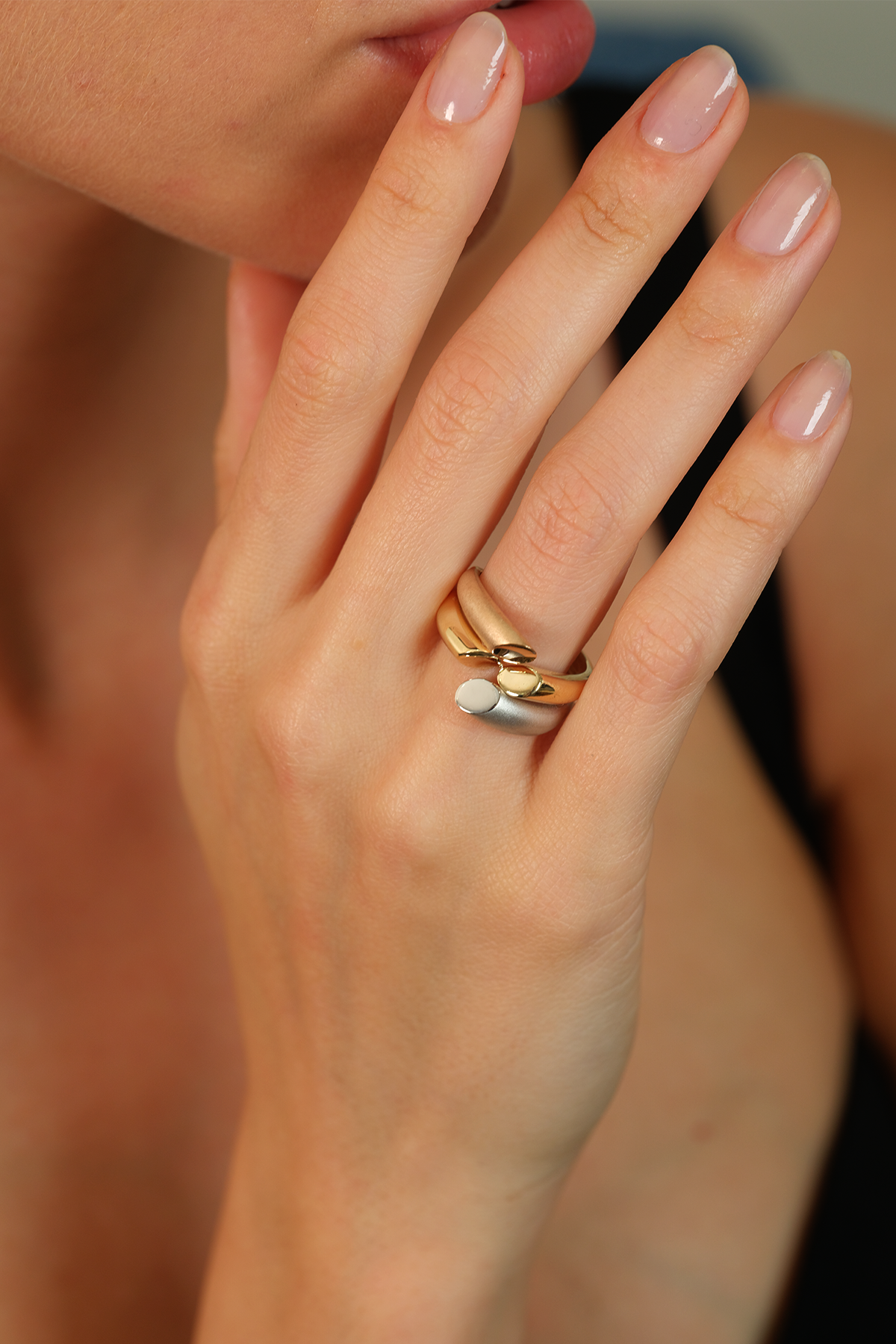 14 Ayar Altın Glamour Kaburga Yüzük