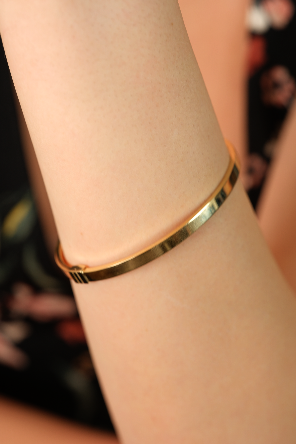 14 Ayar Altın İnce Charnel Kelepçe