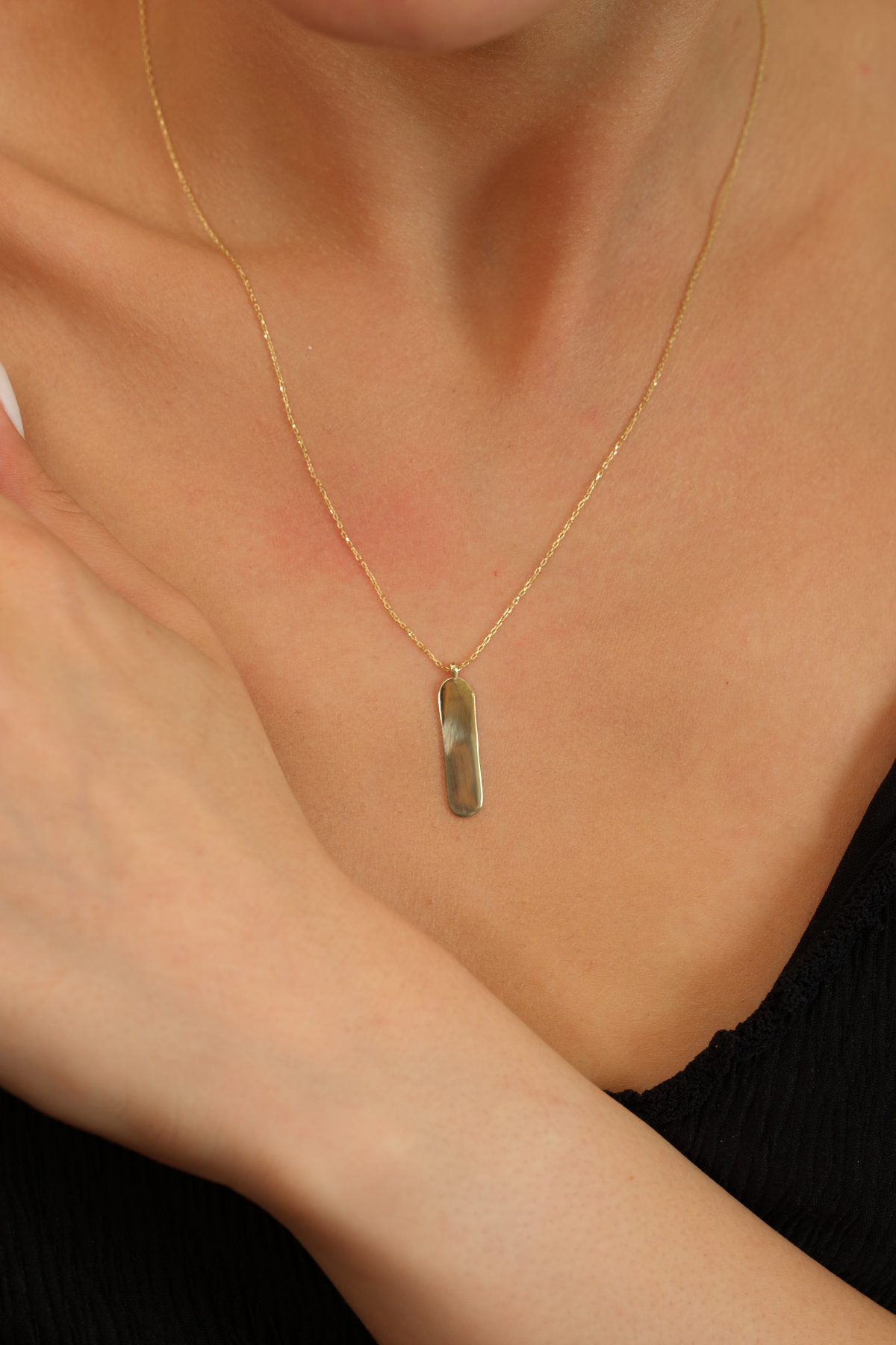 14 Ayar Altın İsimlik Plaka Kolye