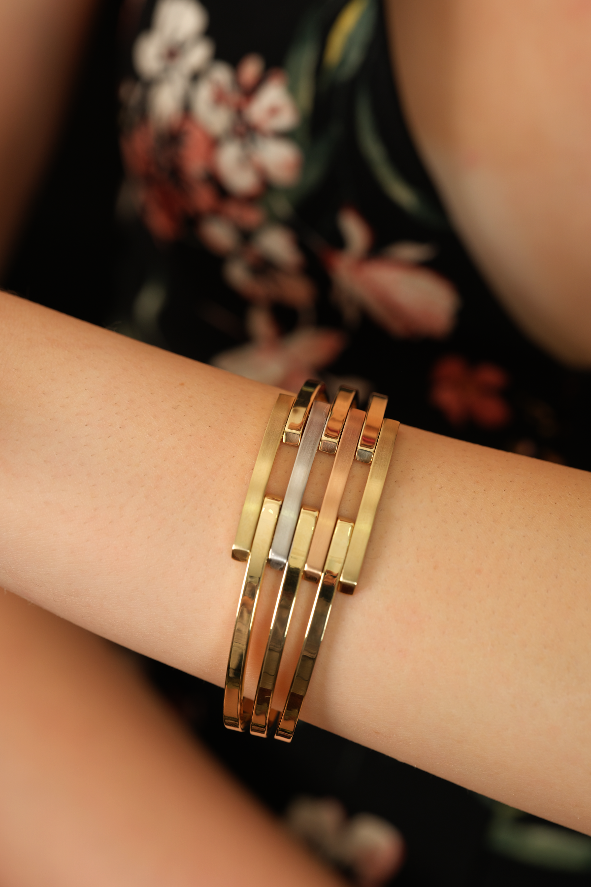 14 Ayar Altın Kalın Üç Renk Kaburga Kelepçe