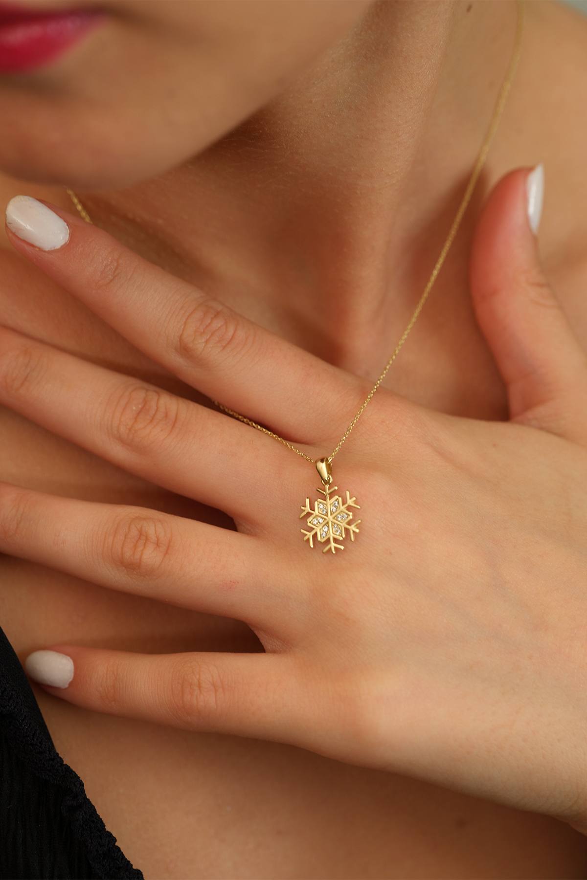 14 Ayar Altın Kar Tanesi Kolye