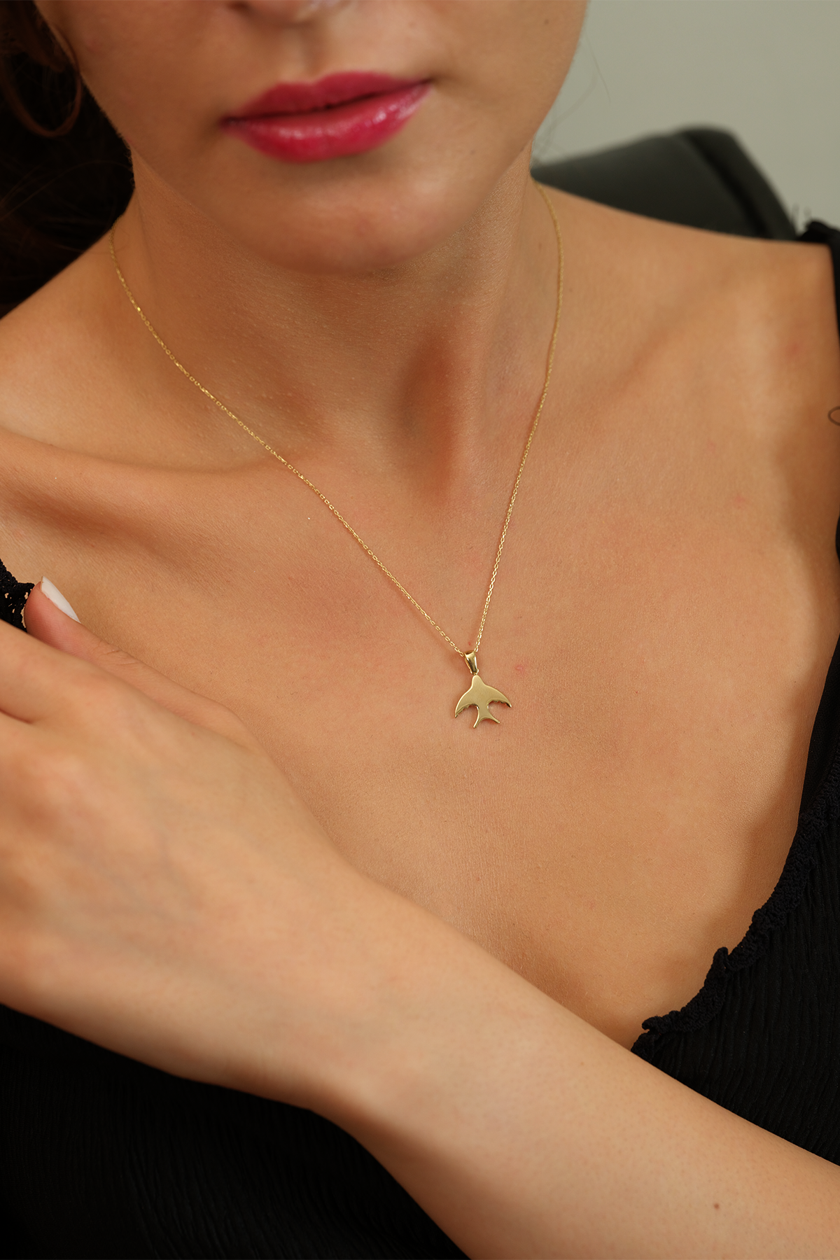 14 Ayar Altın Kırlangıç Kolye