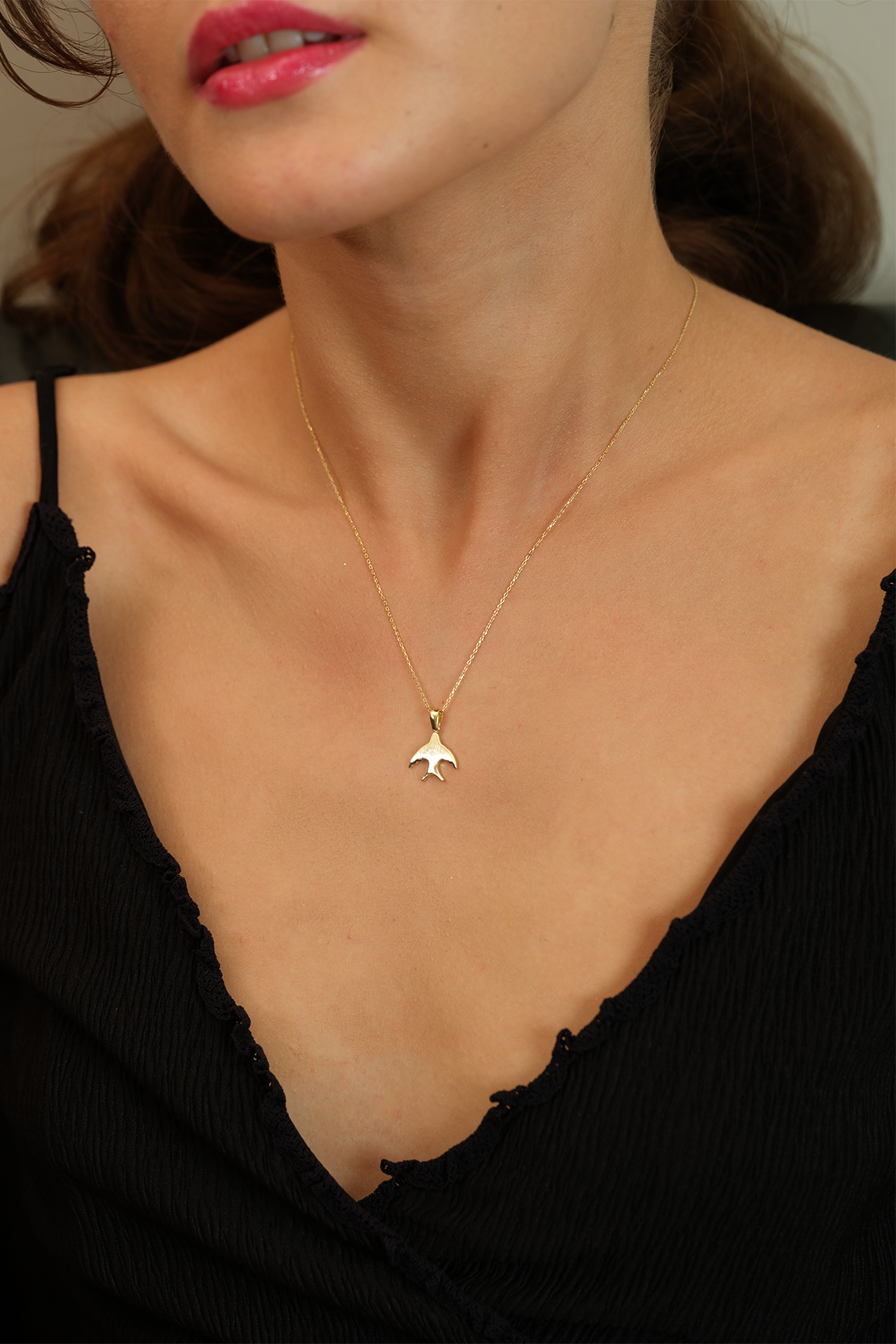 14 Ayar Altın Kırlangıç Kolye