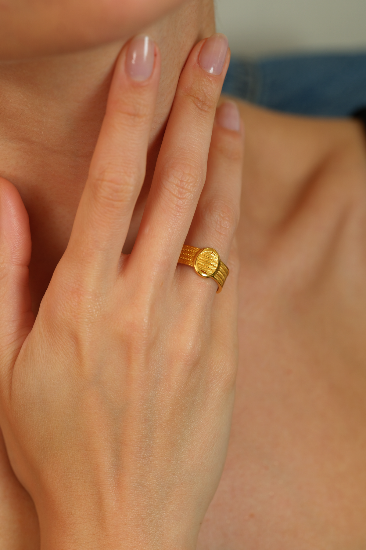 14 Ayar Altın Oval Hasır Yüzük