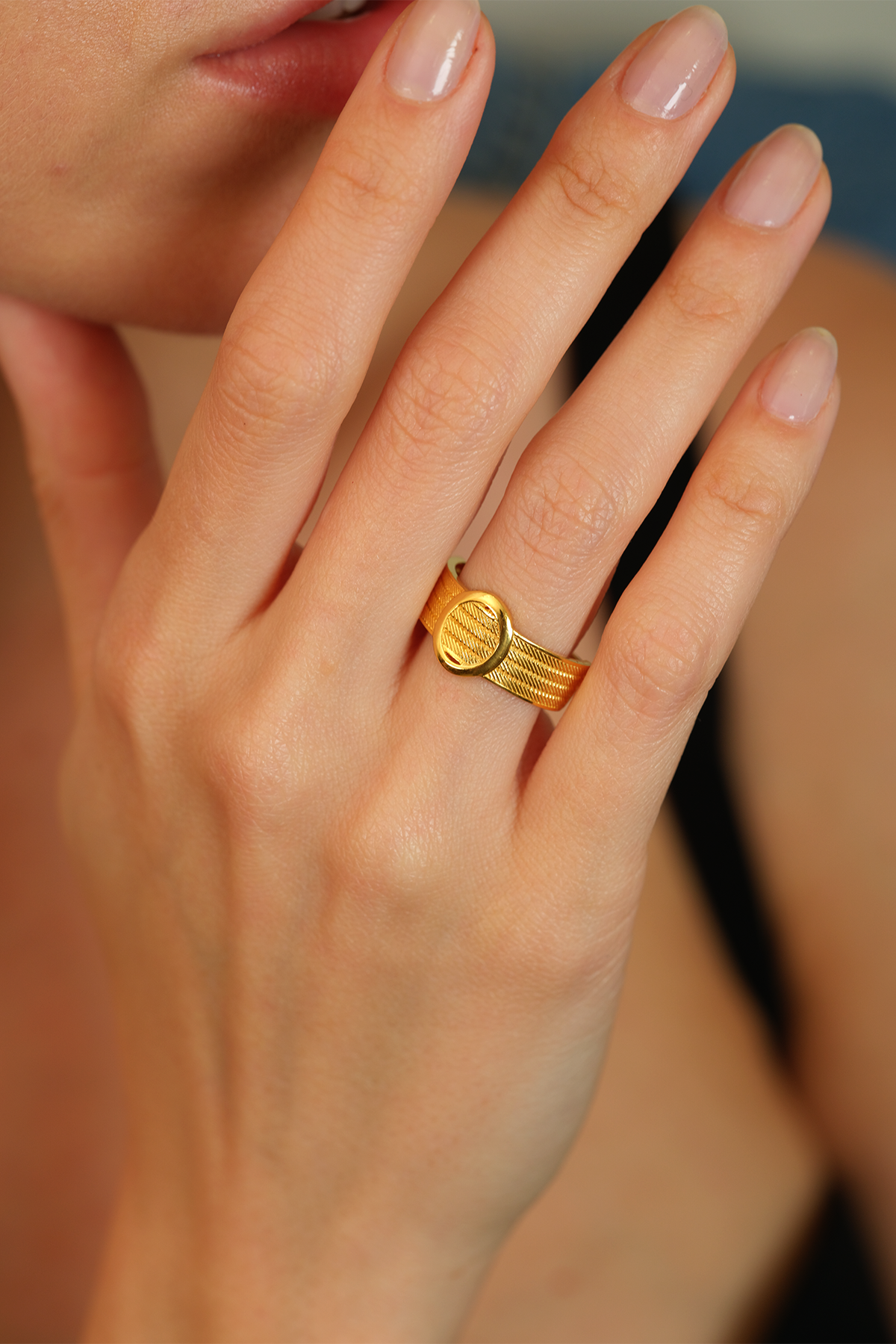 14 Ayar Altın Oval Hasır Yüzük