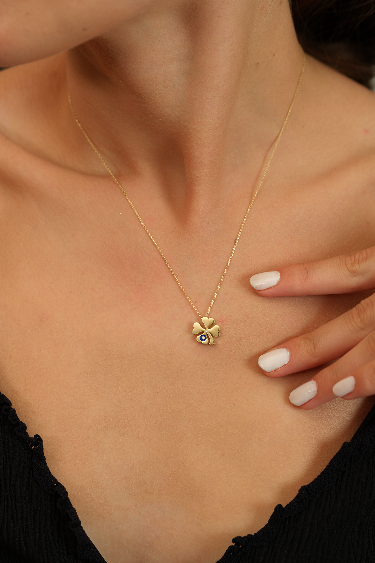 14 Ayar Altın Point Yonca Kolye