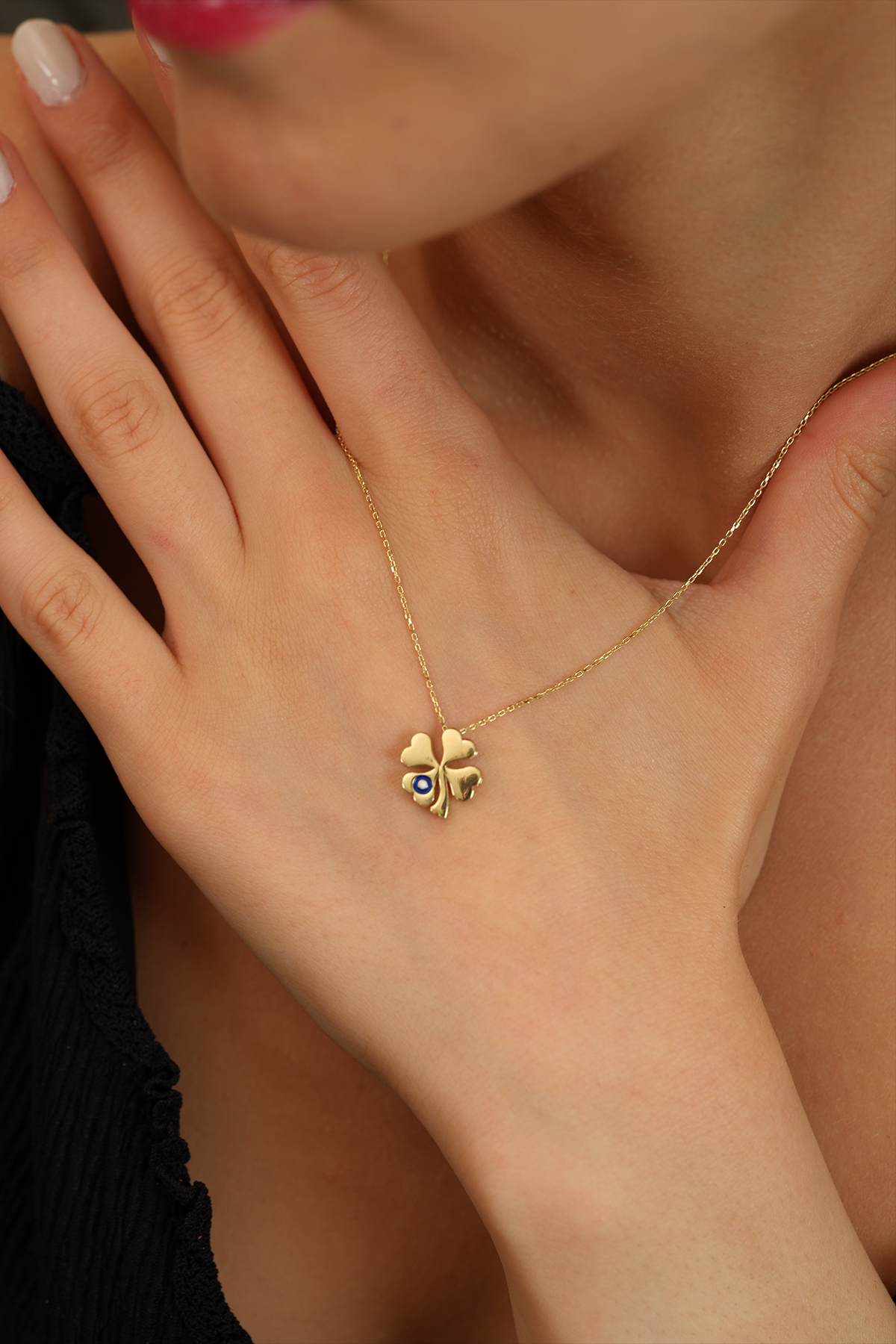 14 Ayar Altın Point Yonca Kolye