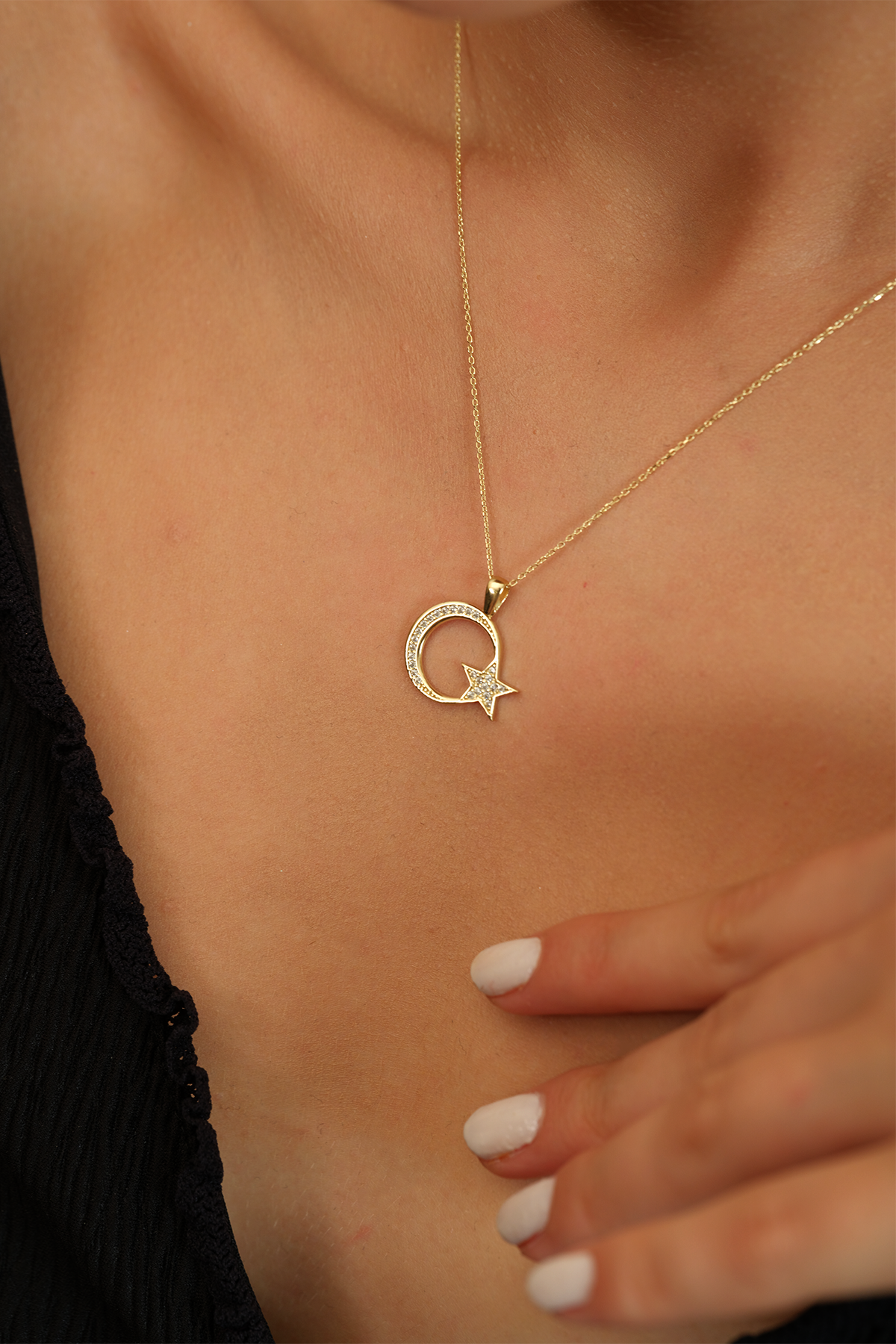 14 Ayar Altın Taşlı Ay Yıldız Kolye