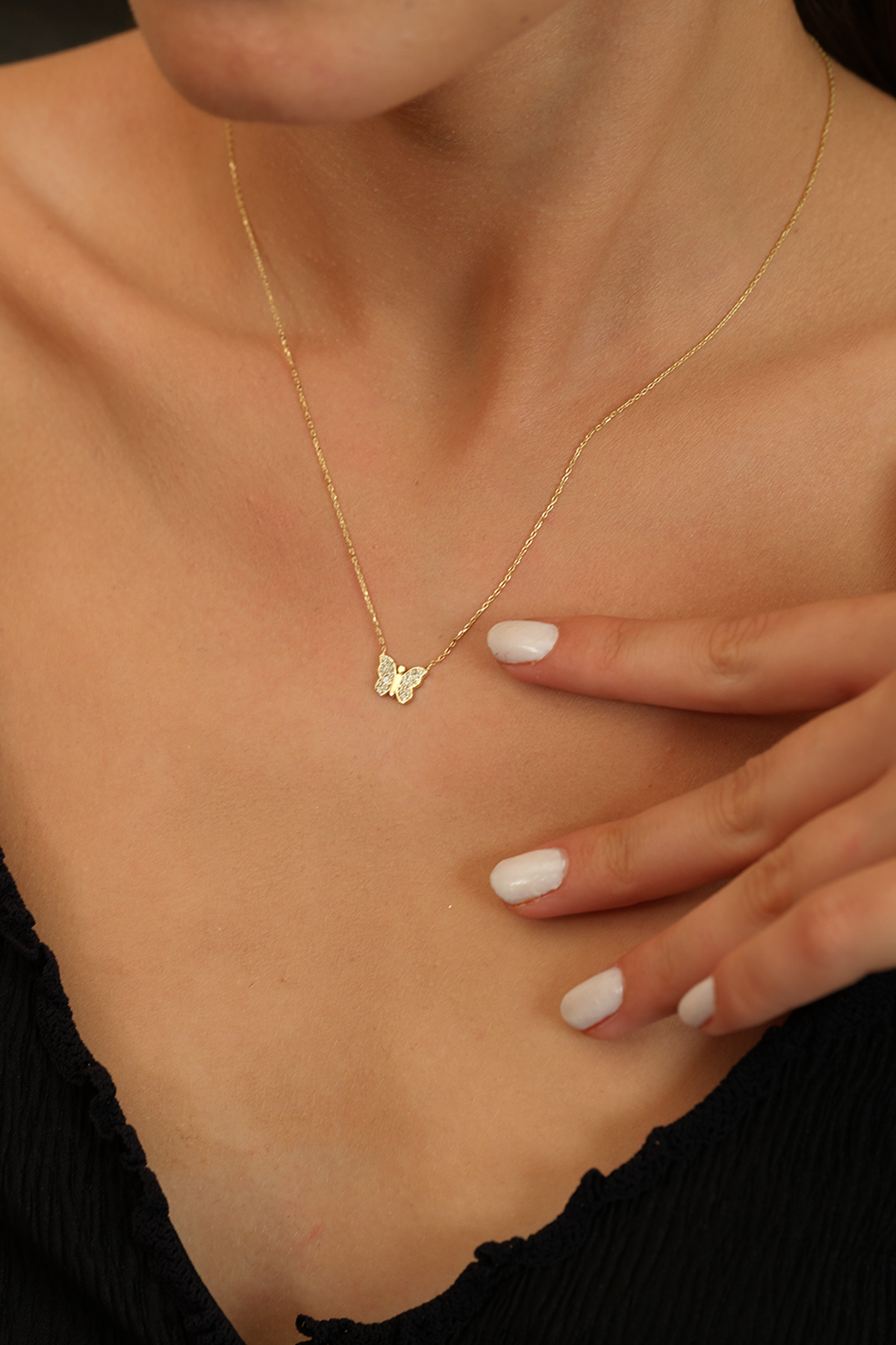 14 Ayar Altın Taşlı Kelebek Kolye