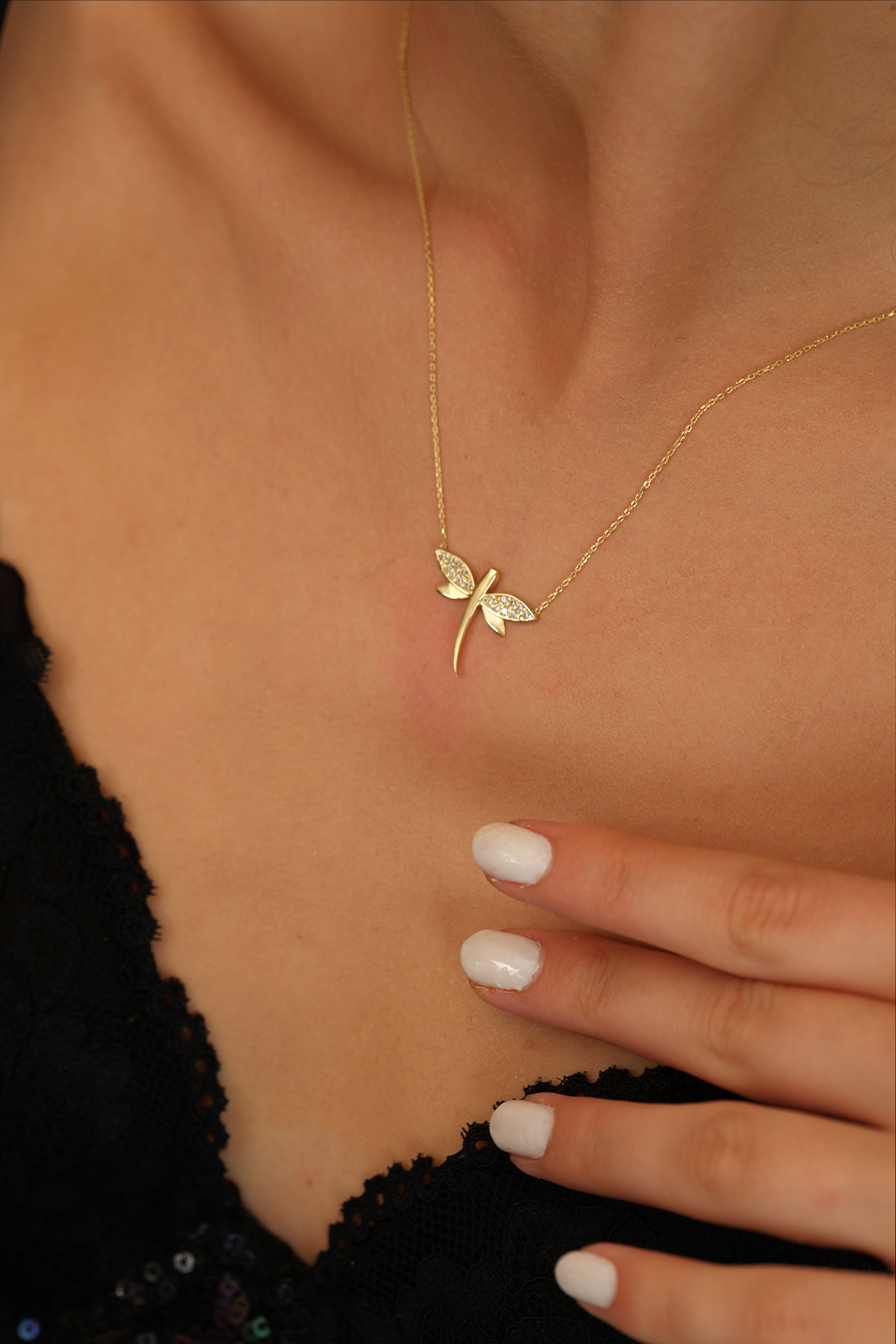 14 Ayar Altın Taşlı Yusufçuk Kolye