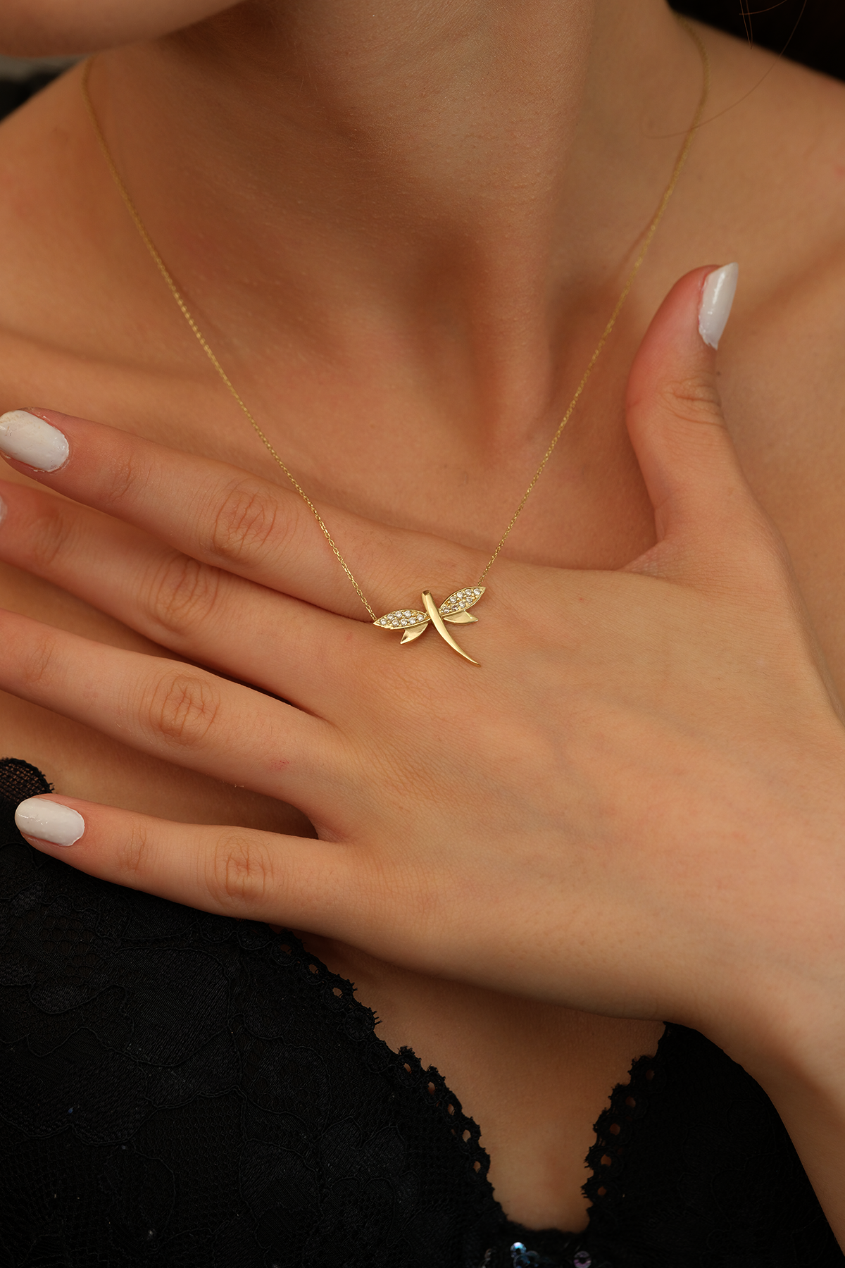 14 Ayar Altın Taşlı Yusufçuk Kolye