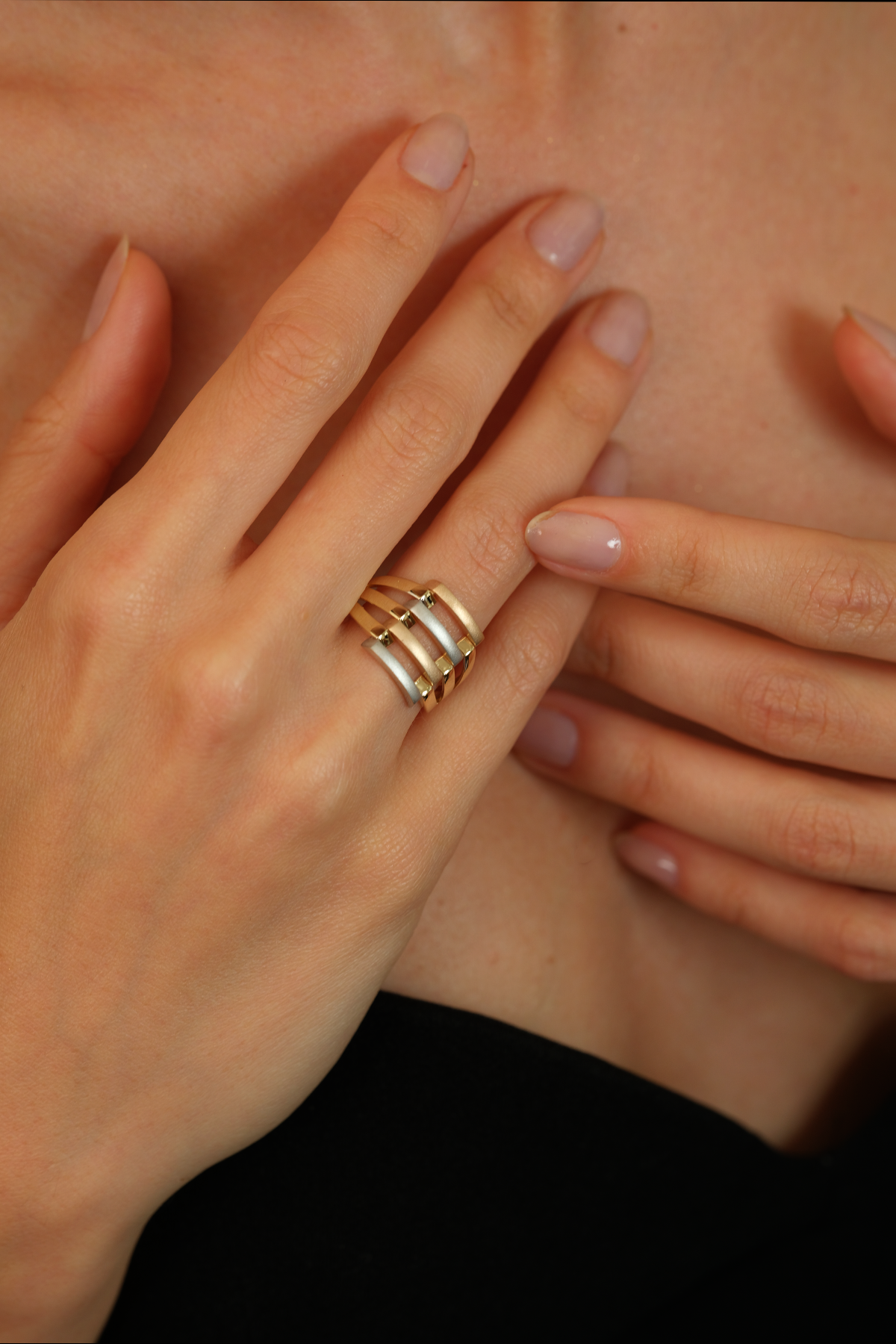 14 Ayar Altın Üç Renk Kaburga Yüzük