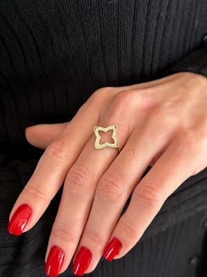 14 Ayar Altın Çiçek Figürlü Yüzük