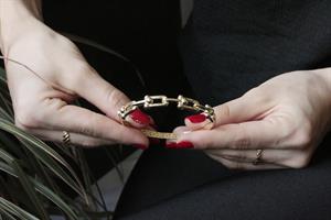 14 Ayar Altın Tiffany Model Taşsız Kelepçe
